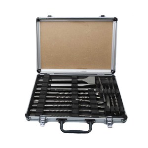 tassellatore-makita-HR2630TX12-valig-attrezzi-aperta2